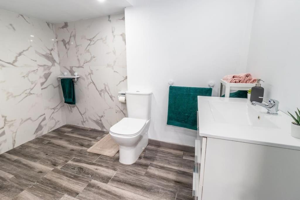 Casa Rural Con Piscina Privada, Barbacoa, Wifi Y Parking Incluido Viloví de Oñar Kültér fotó