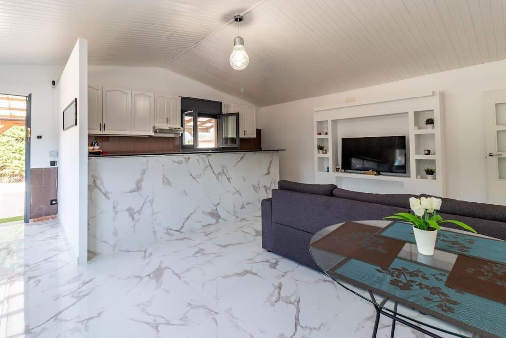 Casa Rural Con Piscina Privada, Barbacoa, Wifi Y Parking Incluido Viloví de Oñar Kültér fotó
