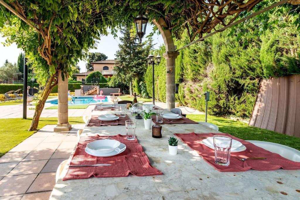 Casa Rural Con Piscina Privada, Barbacoa, Wifi Y Parking Incluido Viloví de Oñar Kültér fotó