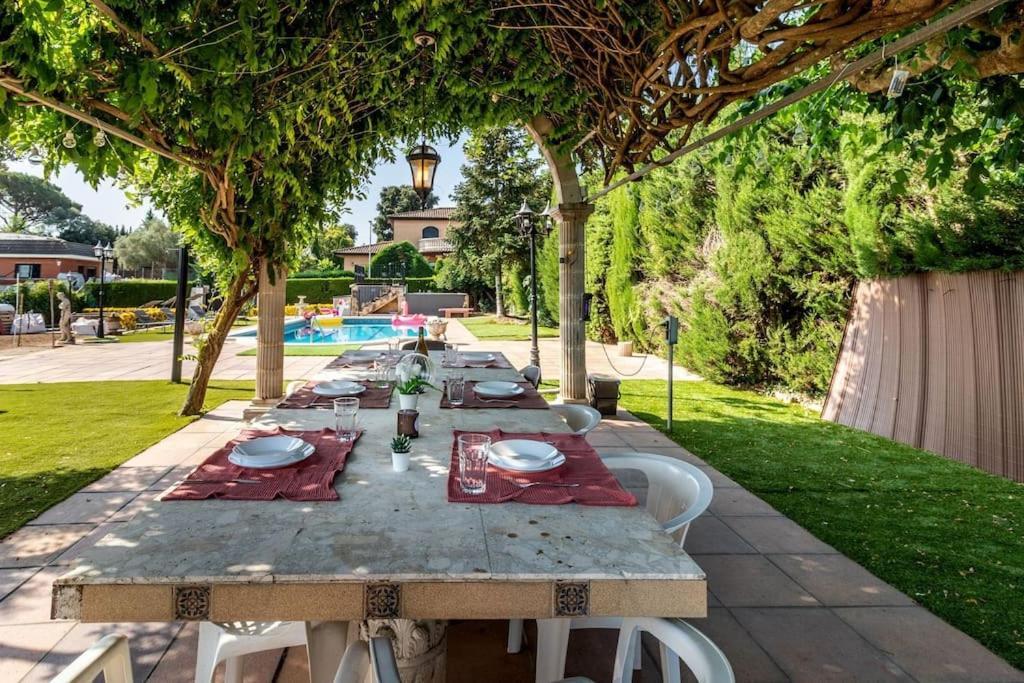 Casa Rural Con Piscina Privada, Barbacoa, Wifi Y Parking Incluido Viloví de Oñar Kültér fotó