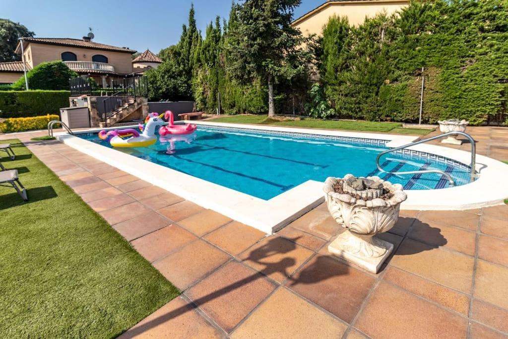 Casa Rural Con Piscina Privada, Barbacoa, Wifi Y Parking Incluido Viloví de Oñar Kültér fotó